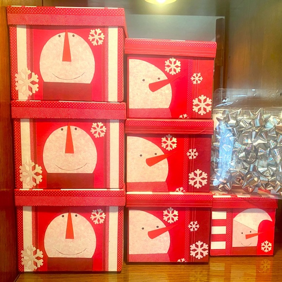 Lindy Bowman Other - 🎅LINDY BOWMAN🎅7 ASSORTED CONTEMPORARY SANTA CLAUS BOXES & 9-CT MINI BOWS NWT🎁